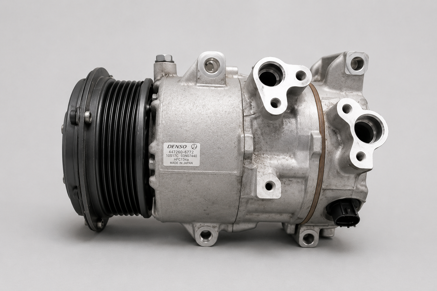 Genuine Recycled Toyota Hiace 1TR-FE / 2TR-FE A/C Compressor / Air Con Pump
