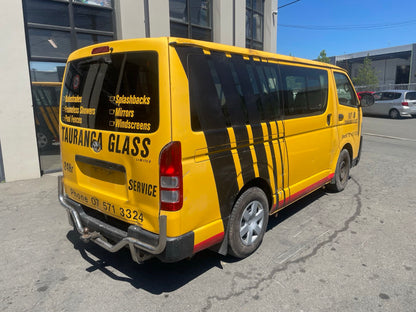 TOYOTA HIACE (TRH201) 2015