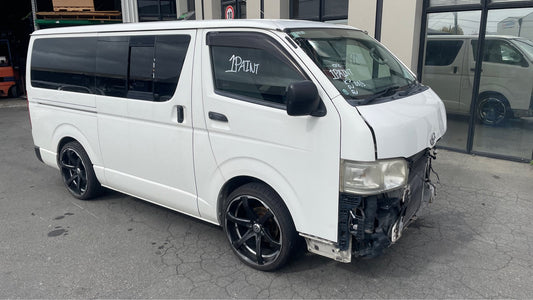 TOYOTA HIACE (TRH200) 2008