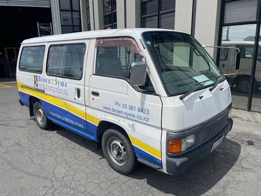 NISSAN CARAVAN(E24) 1997