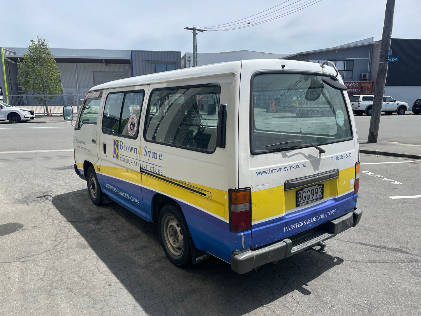 NISSAN CARAVAN(E24) 1997
