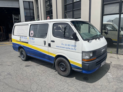 TOYOTA HIACE (RZH112) 1992