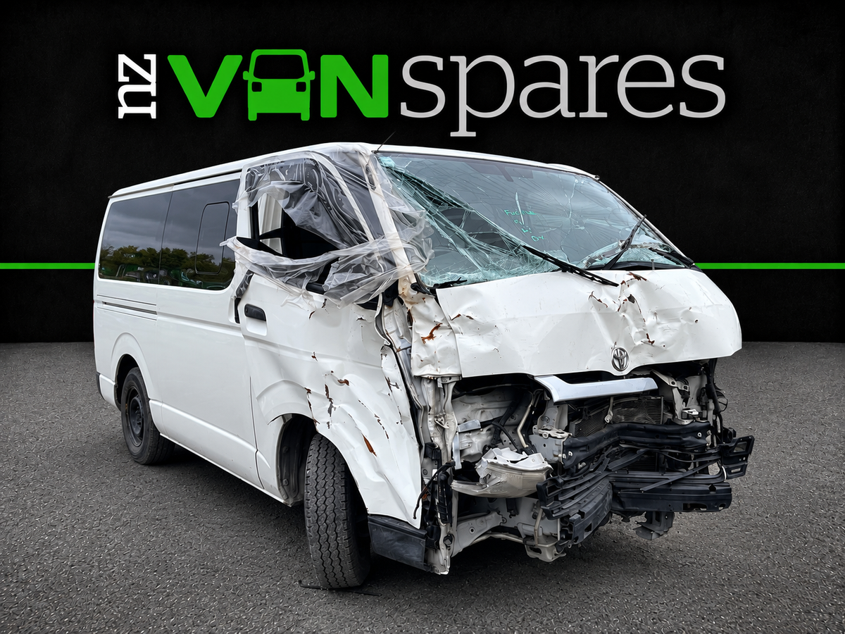 TOYOTA HIACE (TRH200) 2015