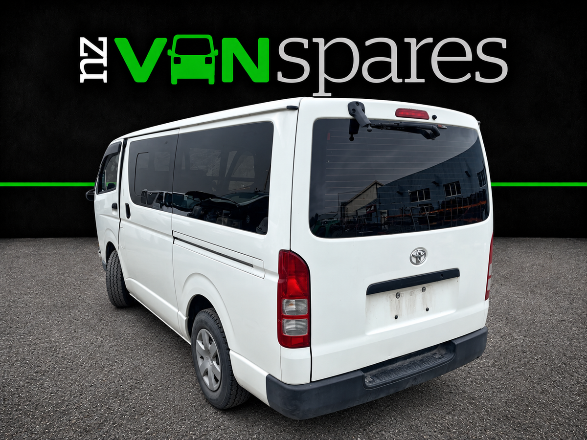 TOYOTA HIACE (TRH200) 2015