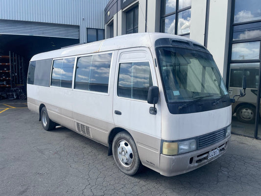 TOYOTA COASTER (HZB50) 1995