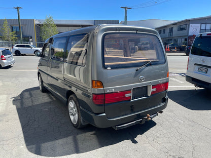 TOYOTA GRANVIA (RCH11) 1996