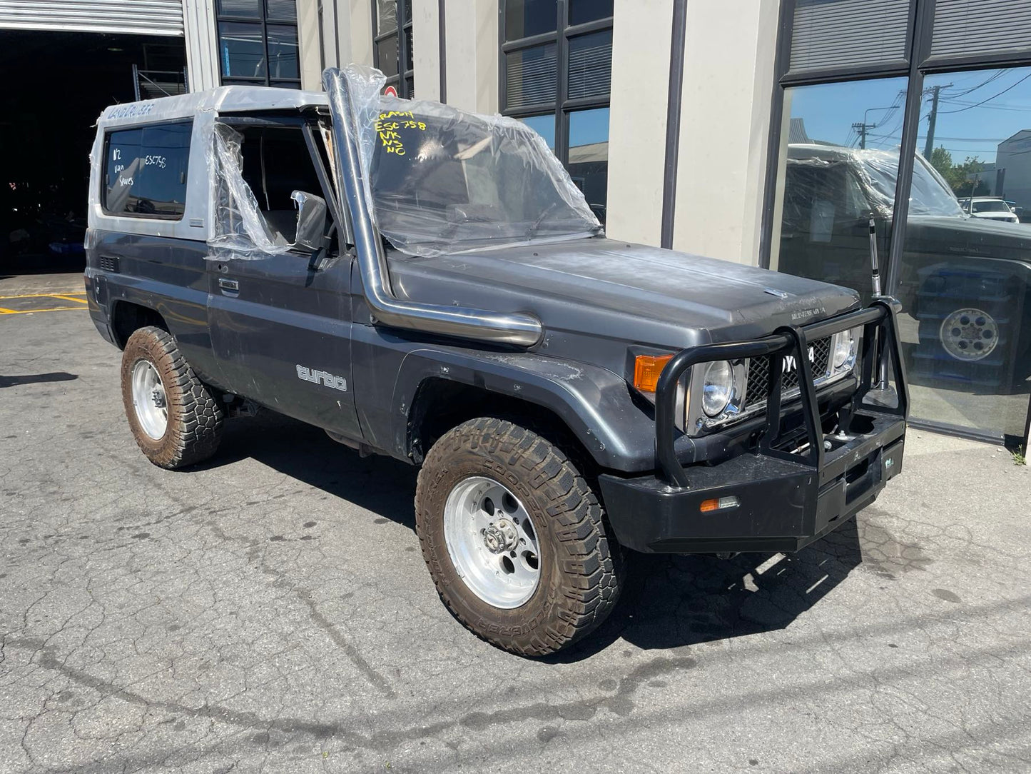 TOYOTA LANDCRUISER (BJ74) 1989