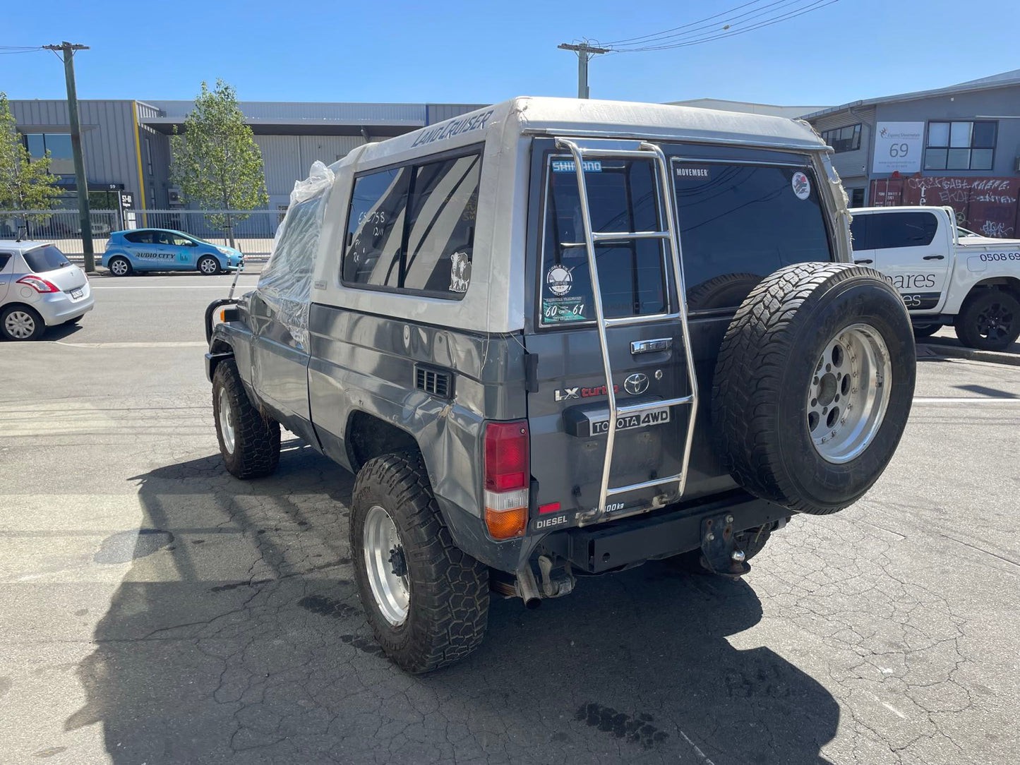 TOYOTA LANDCRUISER (BJ74) 1989