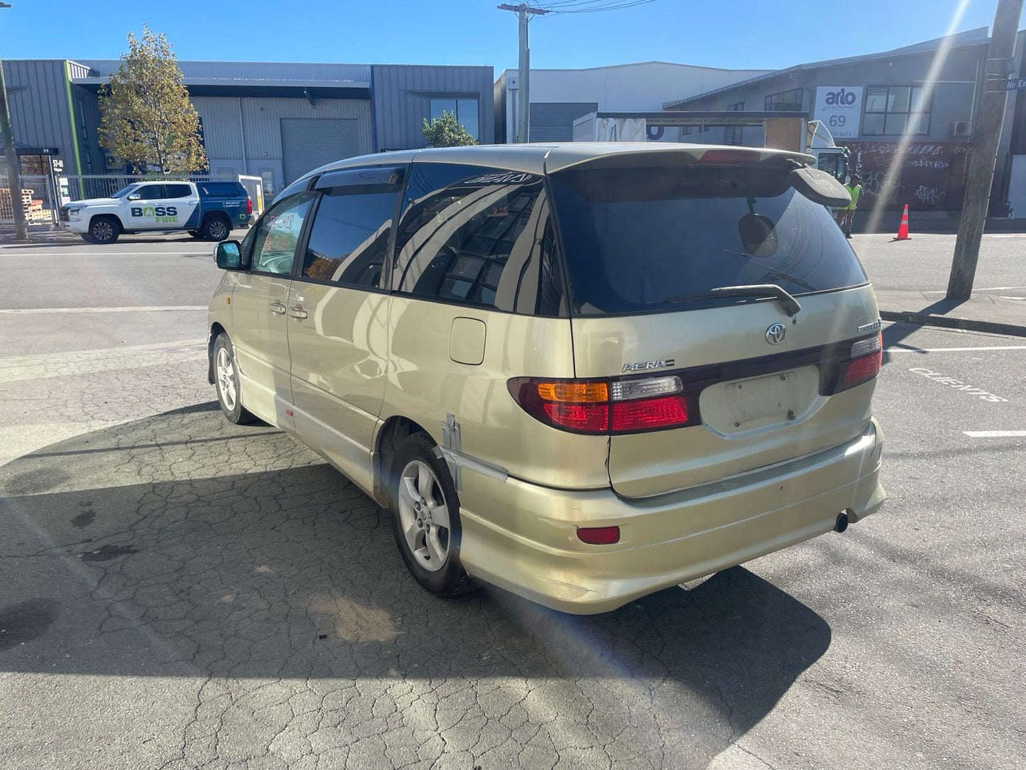 TOYOTA ESTIMA (ACR30) 2002