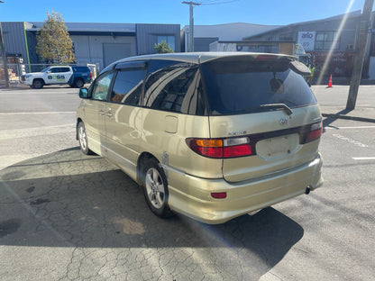 TOYOTA ESTIMA (ACR30) 2002