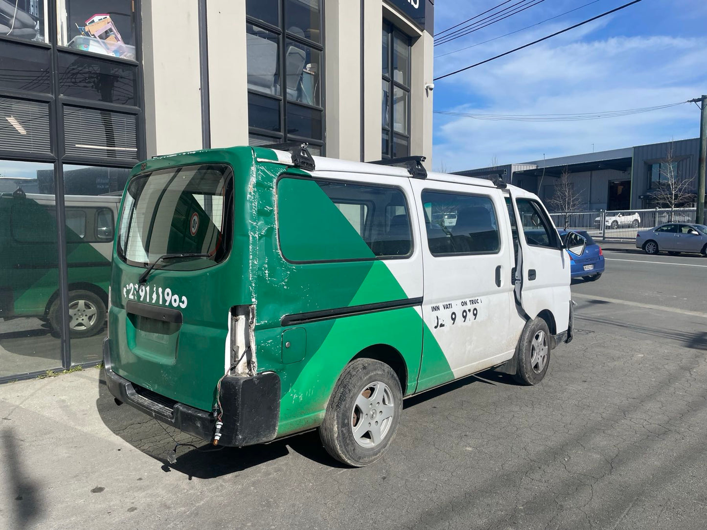 NISSAN CARAVAN(E25) 2011
