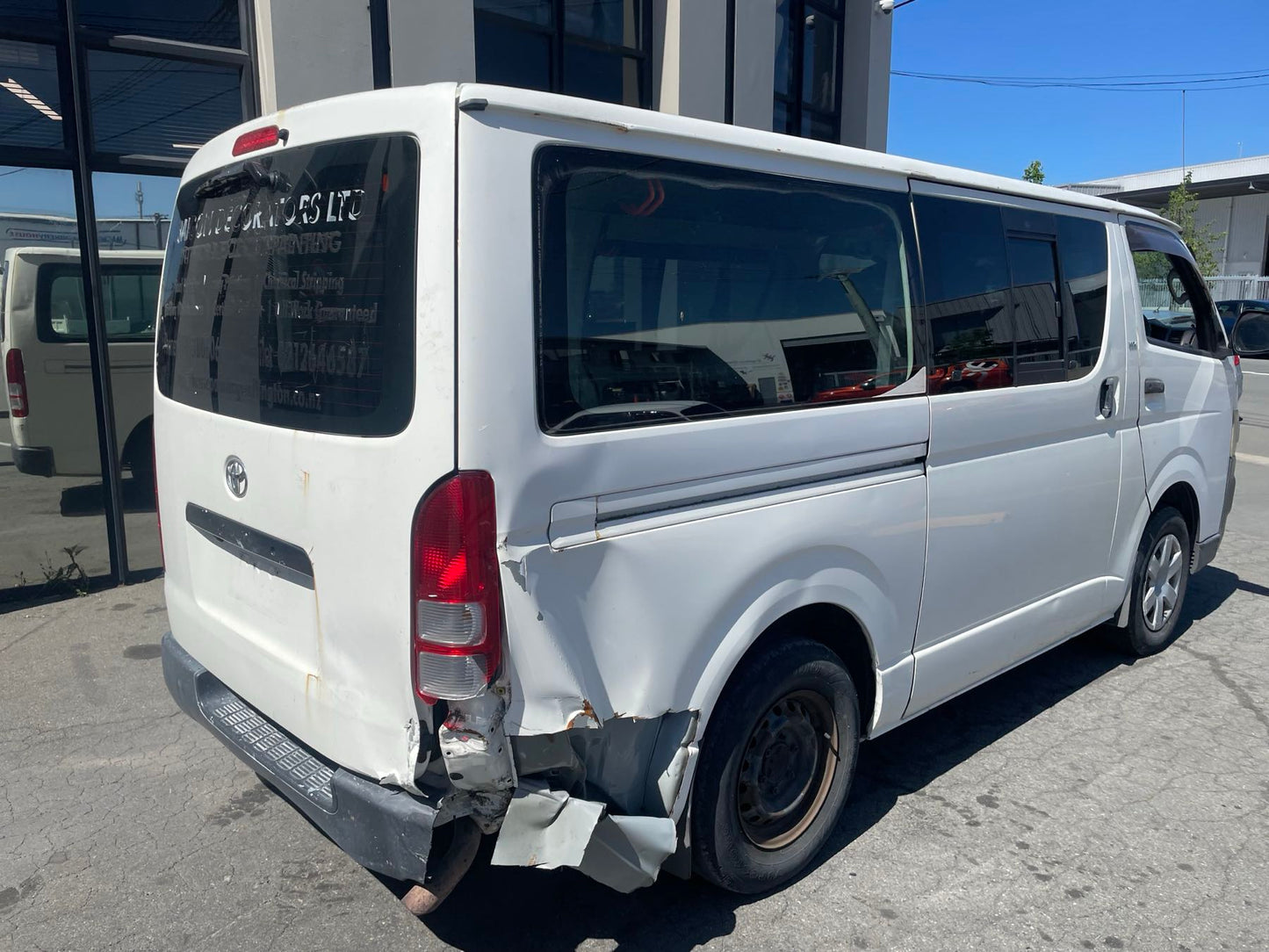 TOYOTA HIACE (TRH201) 2006