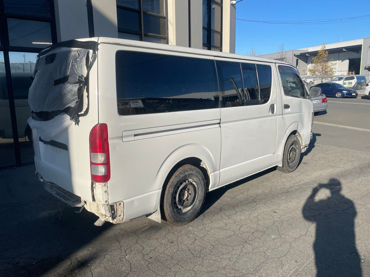 TOYOTA HIACE (KDH201) 2011