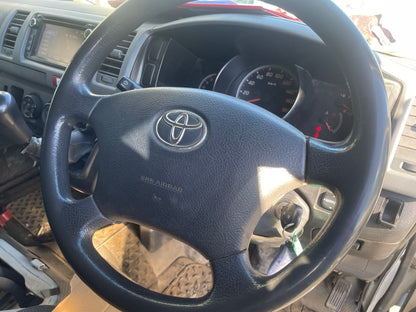 TOYOTA HIACE (KDH201) 2011