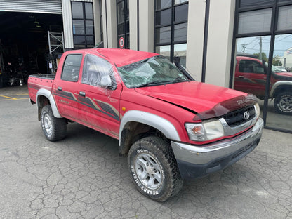 TOYOTA HILUX (KZN165) 2004