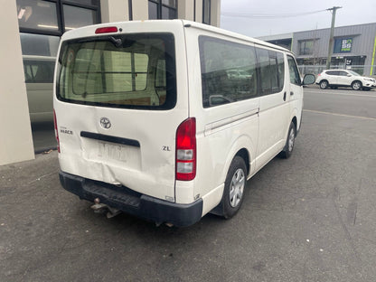 TOYOTA HIACE (TRH201) 2012