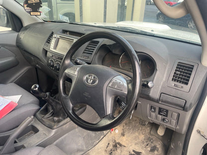 TOYOTA HILUX (KUN26) 2015