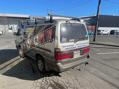TOYOTA HIACE SUPER CUSTOM  (KZH106) 1995