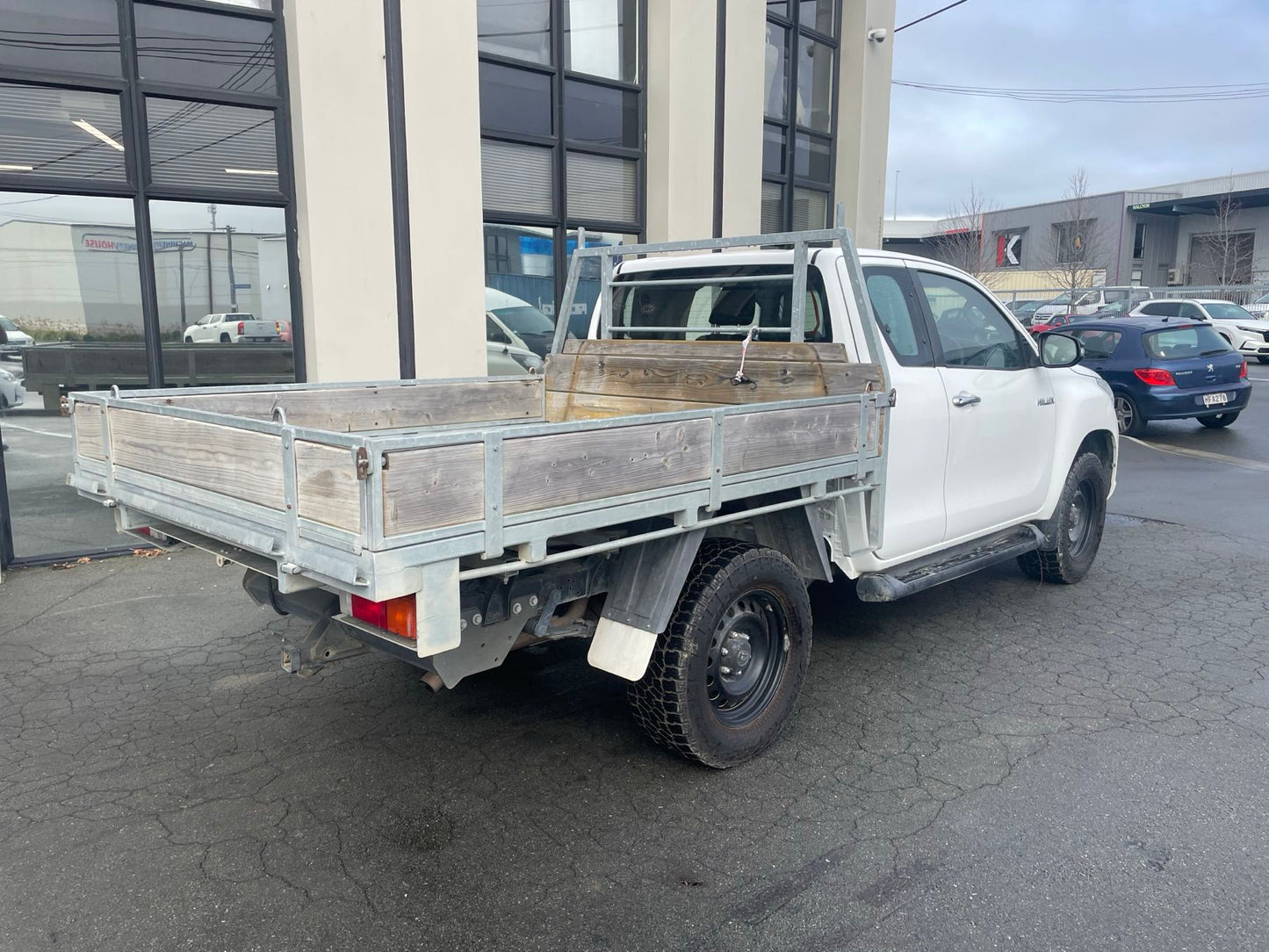 TOYOTA HILUX (GUN126) 2017