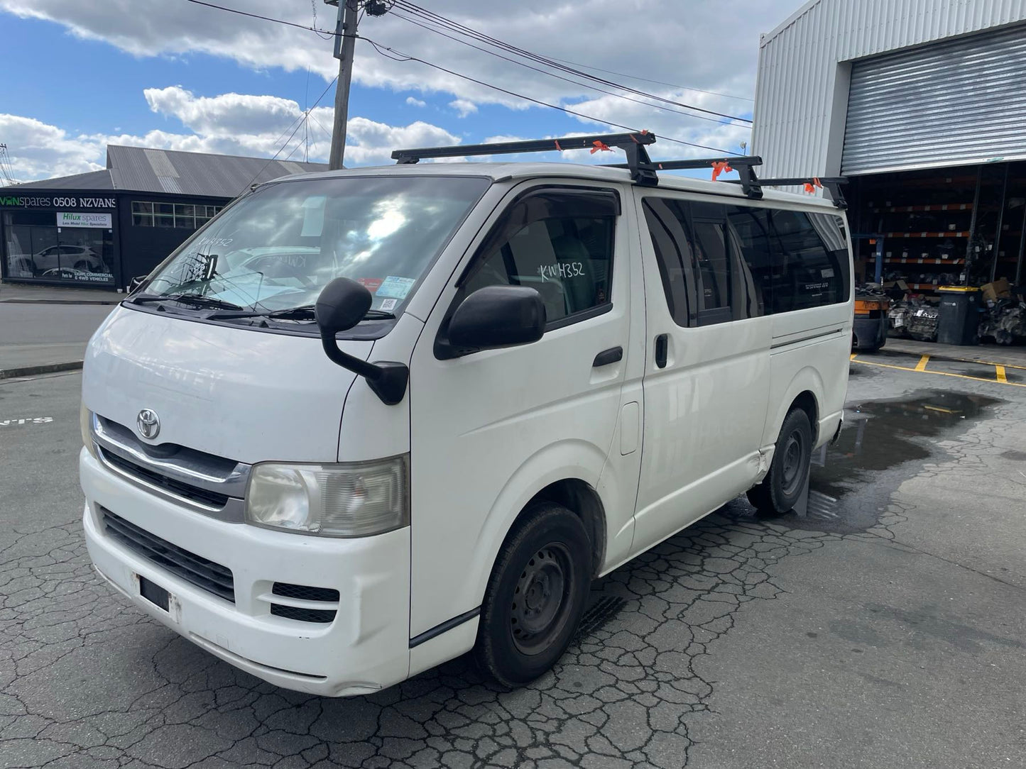 TOYOTA HIACE (TRH200) 2010
