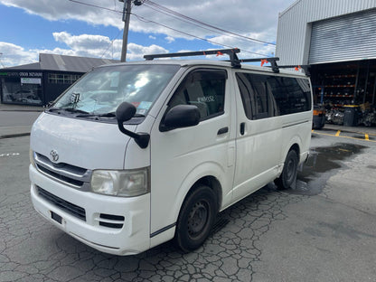 TOYOTA HIACE (TRH200) 2010