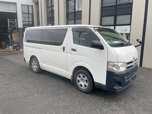 TOYOTA HIACE (TRH200) 2011