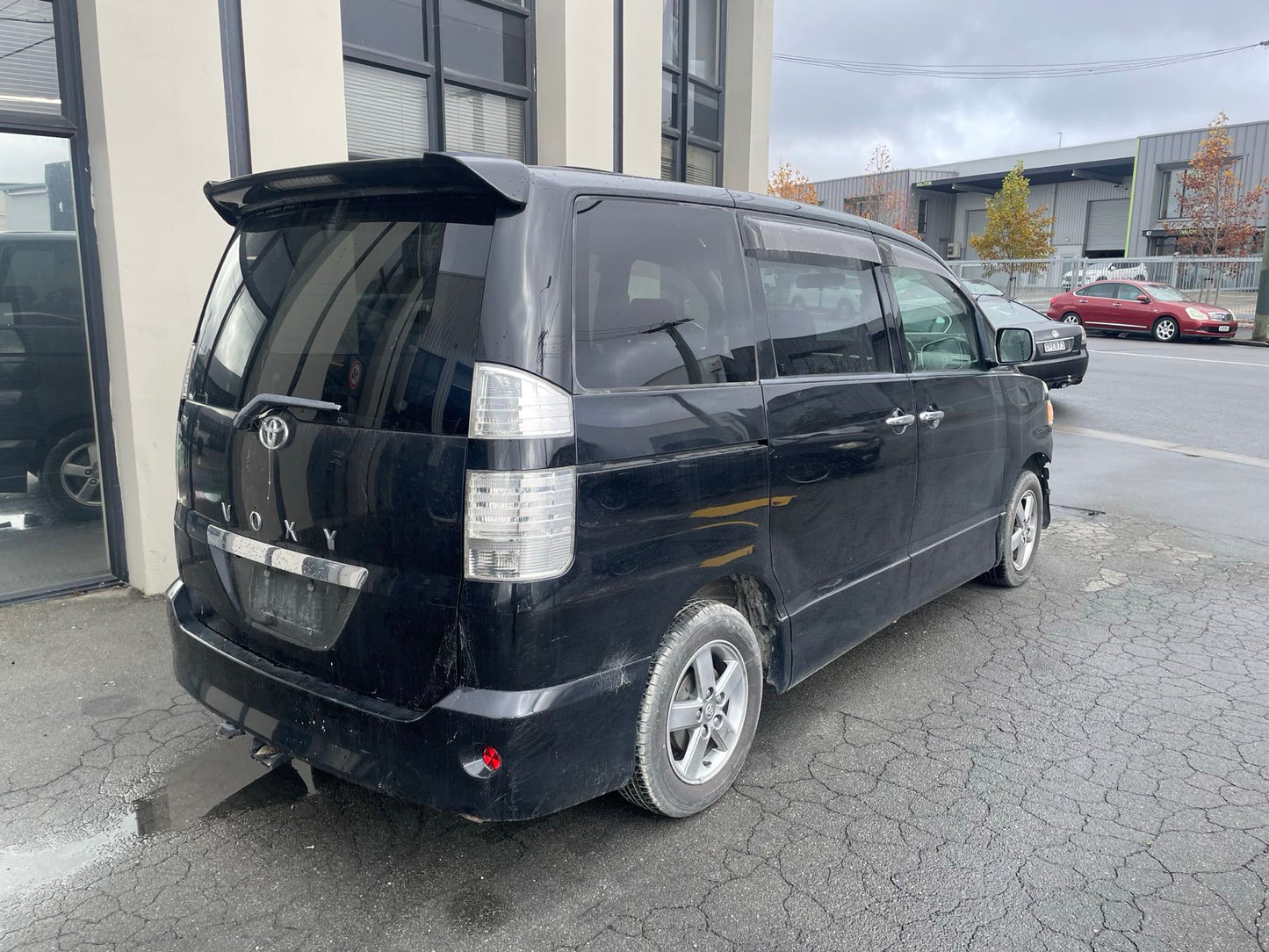 TOYOTA VOXY (AZR60) 2006