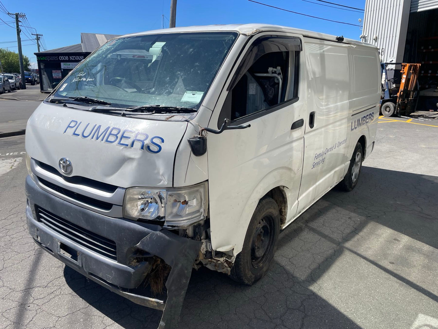TOYOTA HIACE (TRH200) 2008