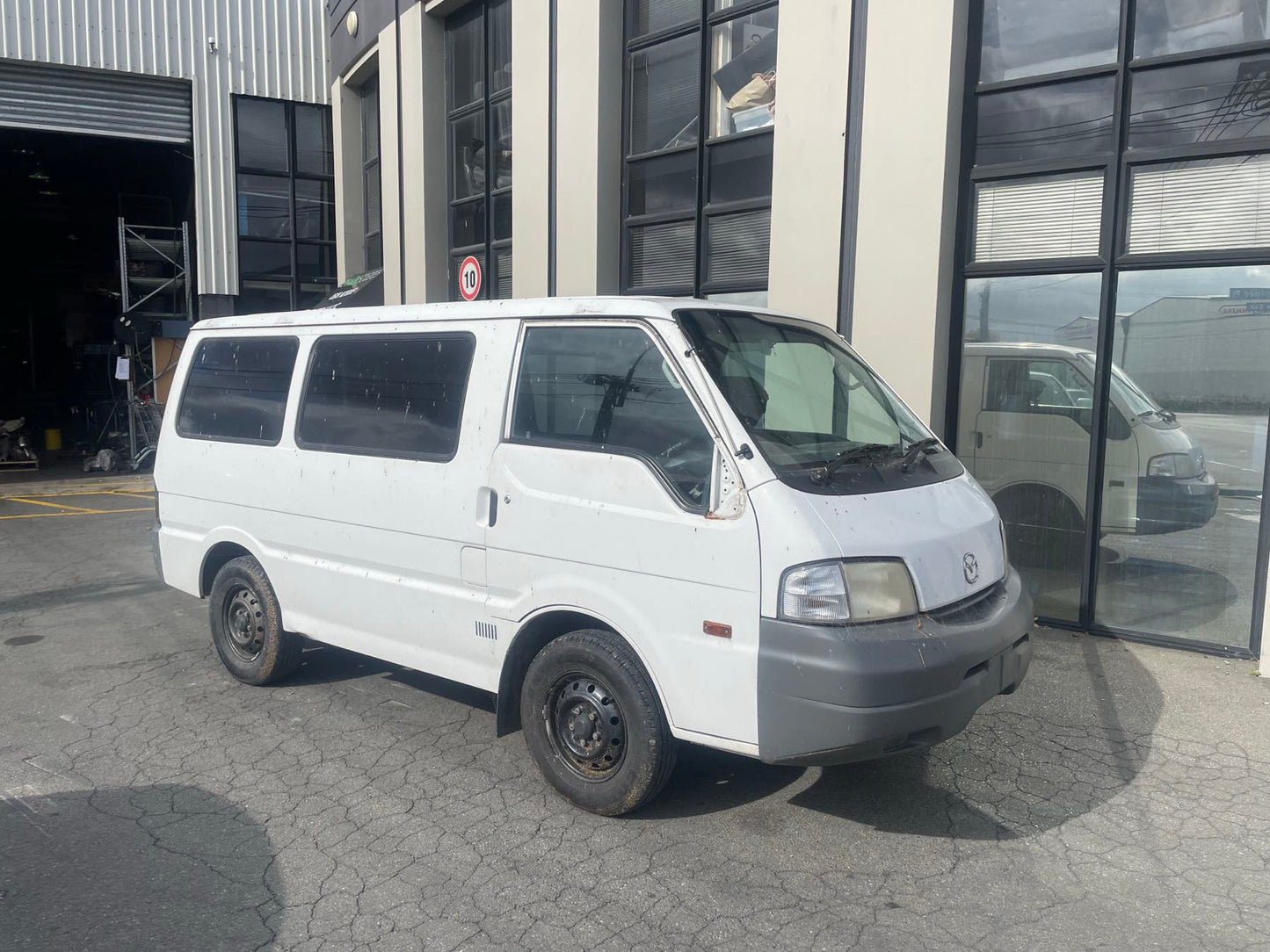 MAZDA BONGO (SK82) 2008