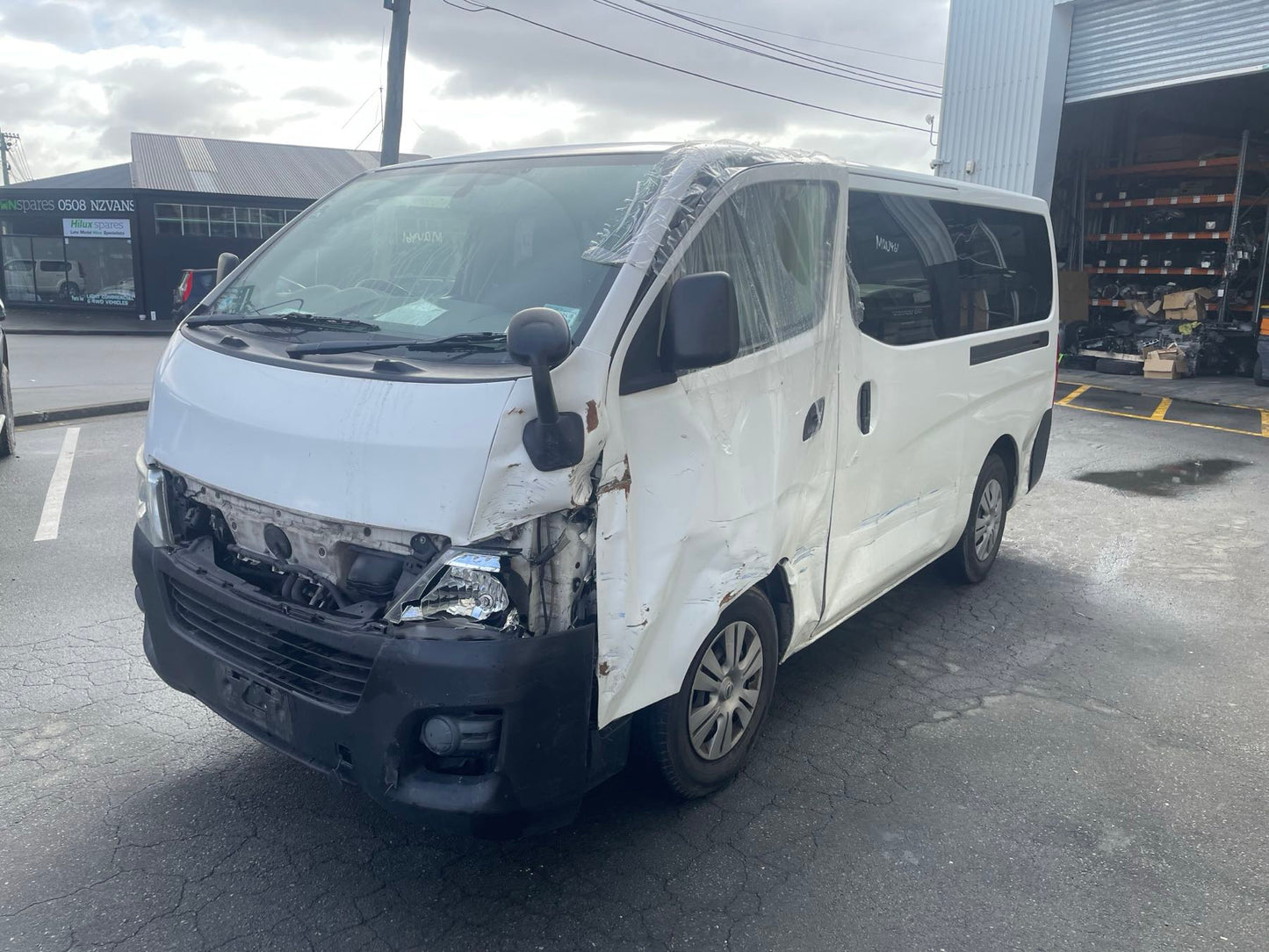 NISSAN CARAVAN(E26) 2014