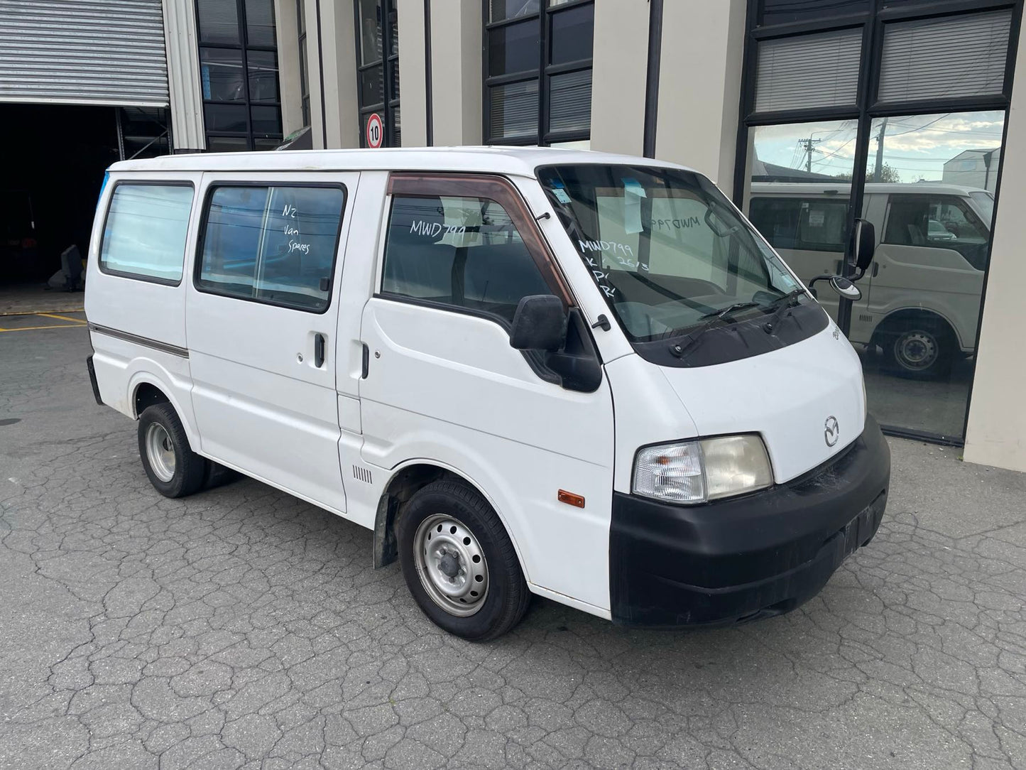 MAZDA BONGO (SK82) 2012