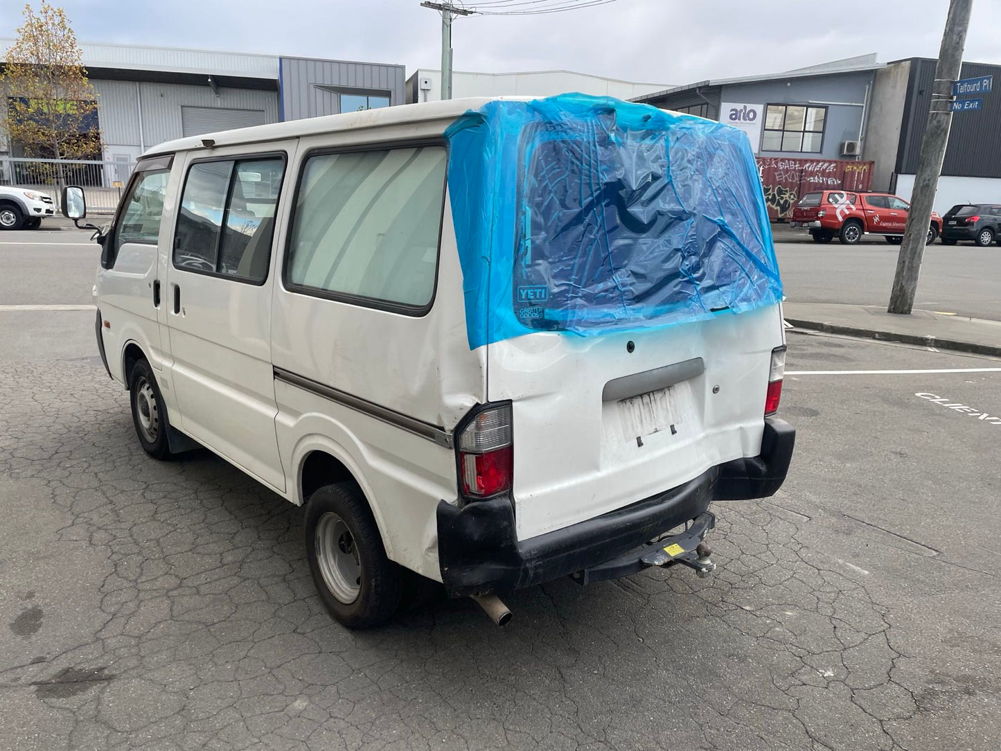 MAZDA BONGO (SK82) 2012