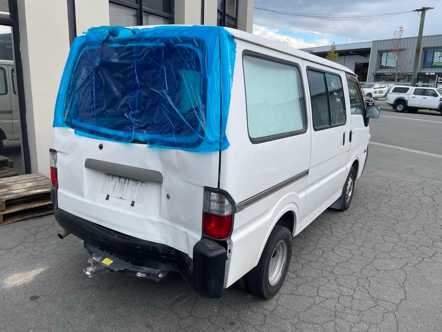 MAZDA BONGO (SK82) 2012
