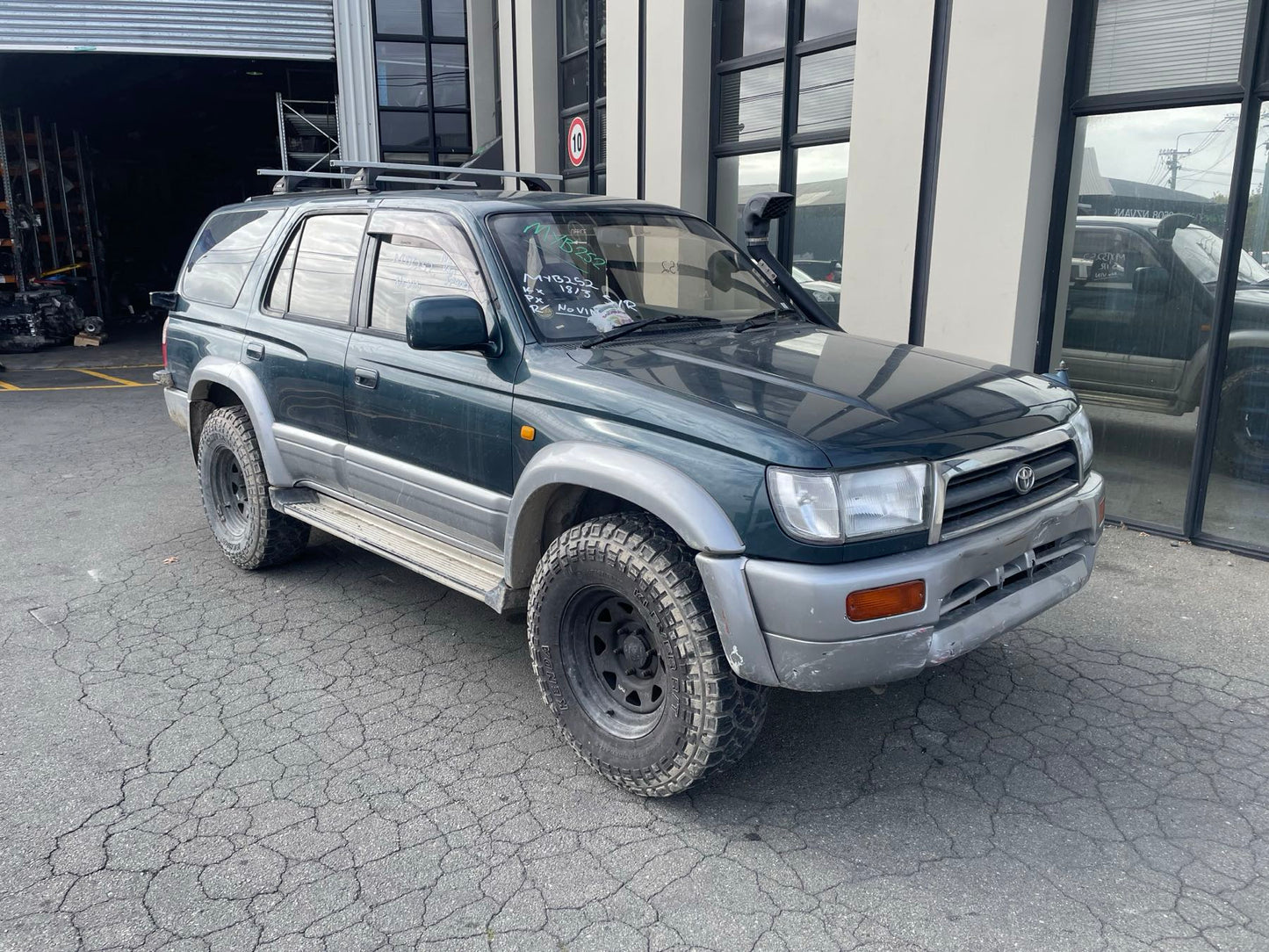 TOYOTA HILUX SURF (KZN185) 1997
