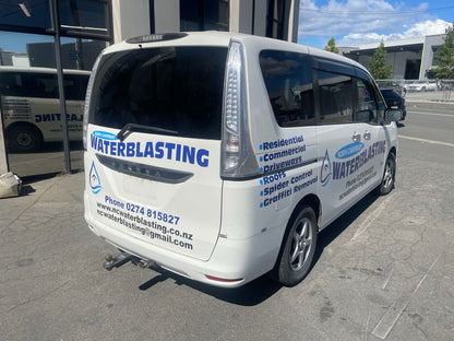 NISSAN SERENA (HC26) 2012