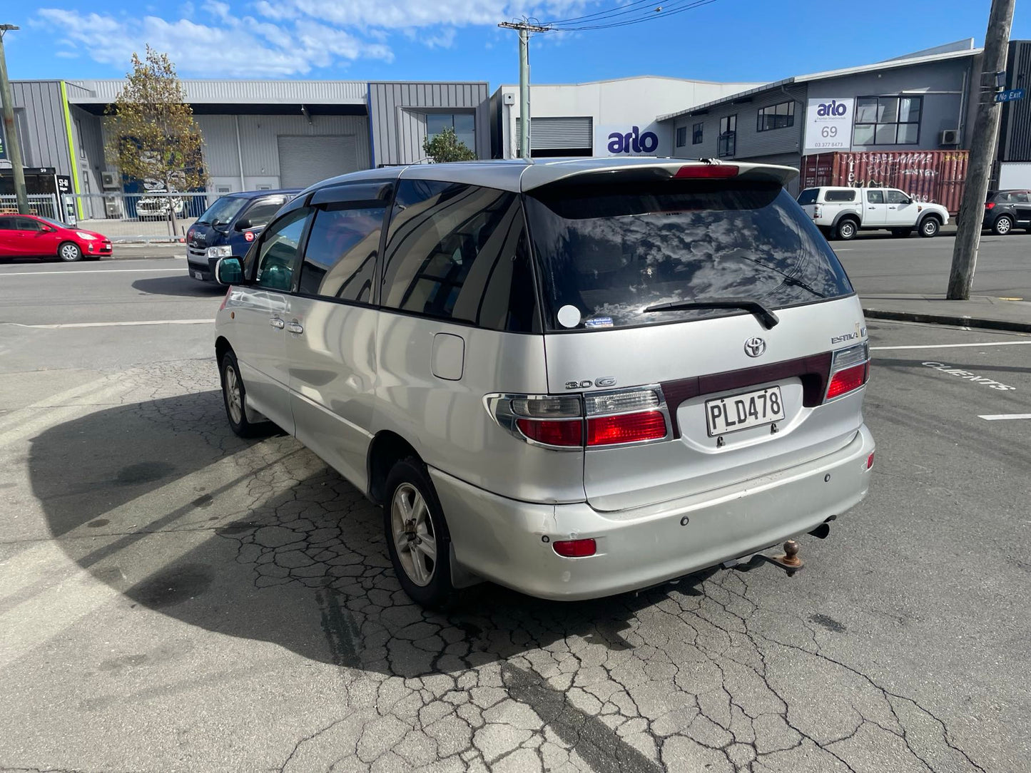 TOYOTA ESTIMA (MCR40) 2001