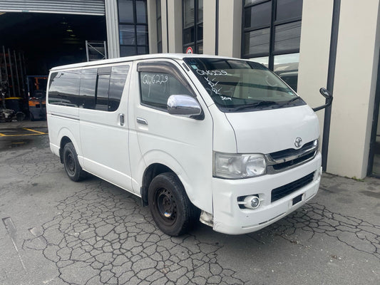 TOYOTA HIACE (TRH200) 2006