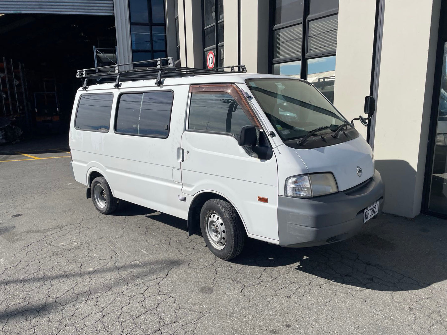 MAZDA BONGO (SK82) 2007