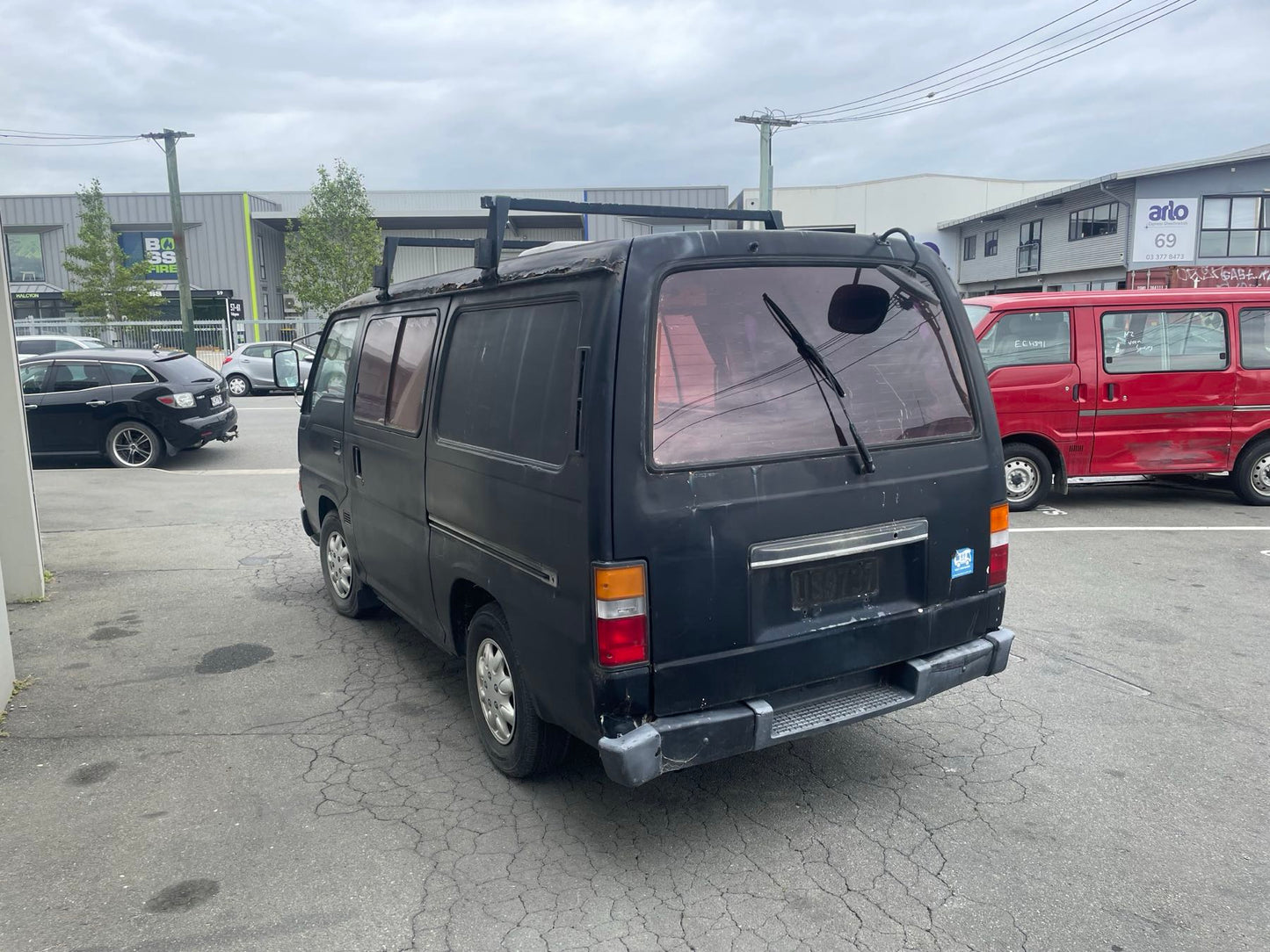 NISSAN CARAVAN(E24) 1987
