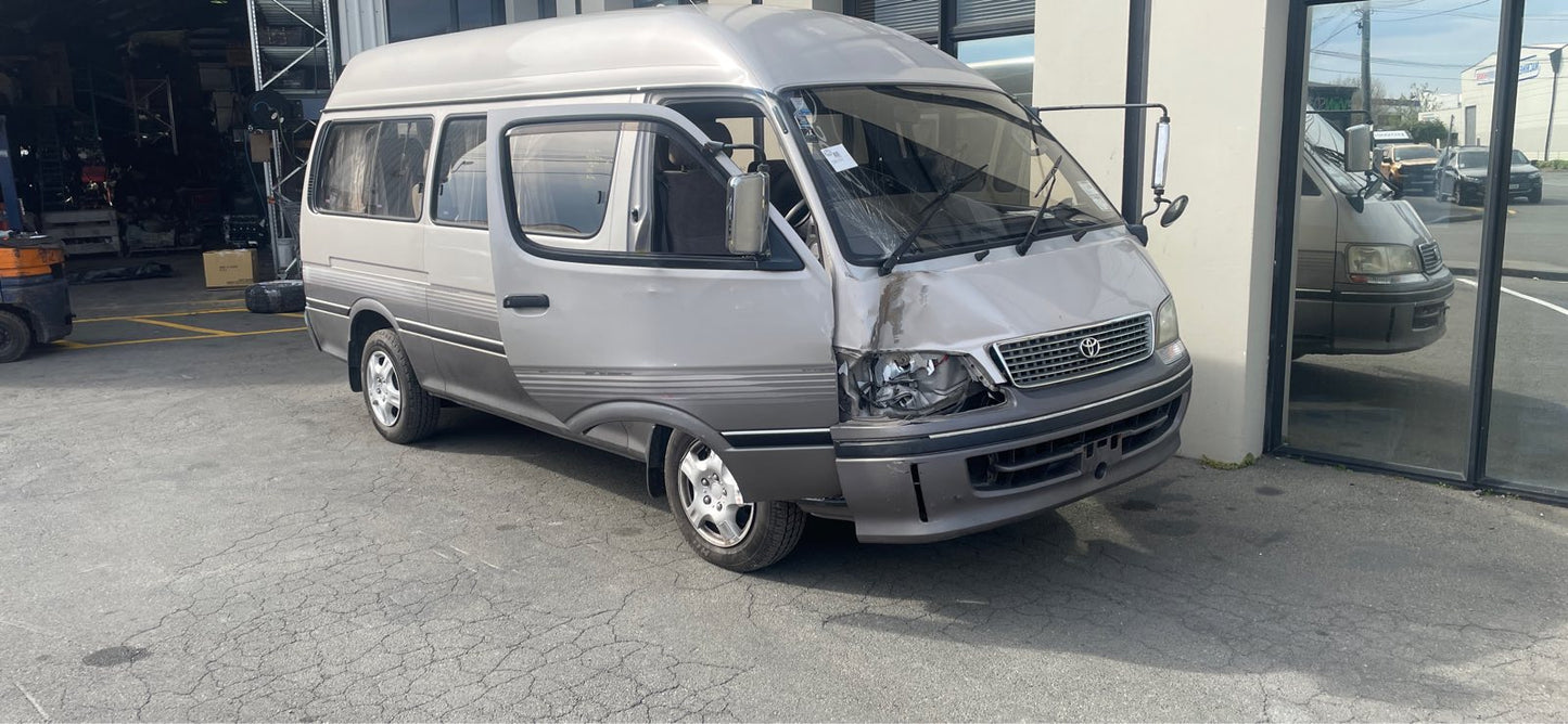TOYOTA HIACE GRAND CABIN  (KZH120) 1996