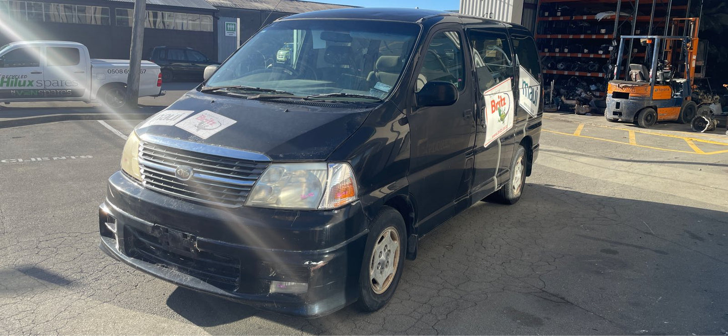 TOYOTA GRANVIA (VCH10) 2000