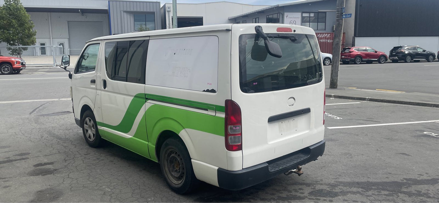 TOYOTA HIACE (TRH200) 2006