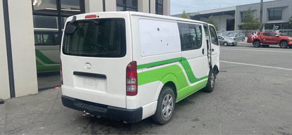 TOYOTA HIACE (TRH200) 2006