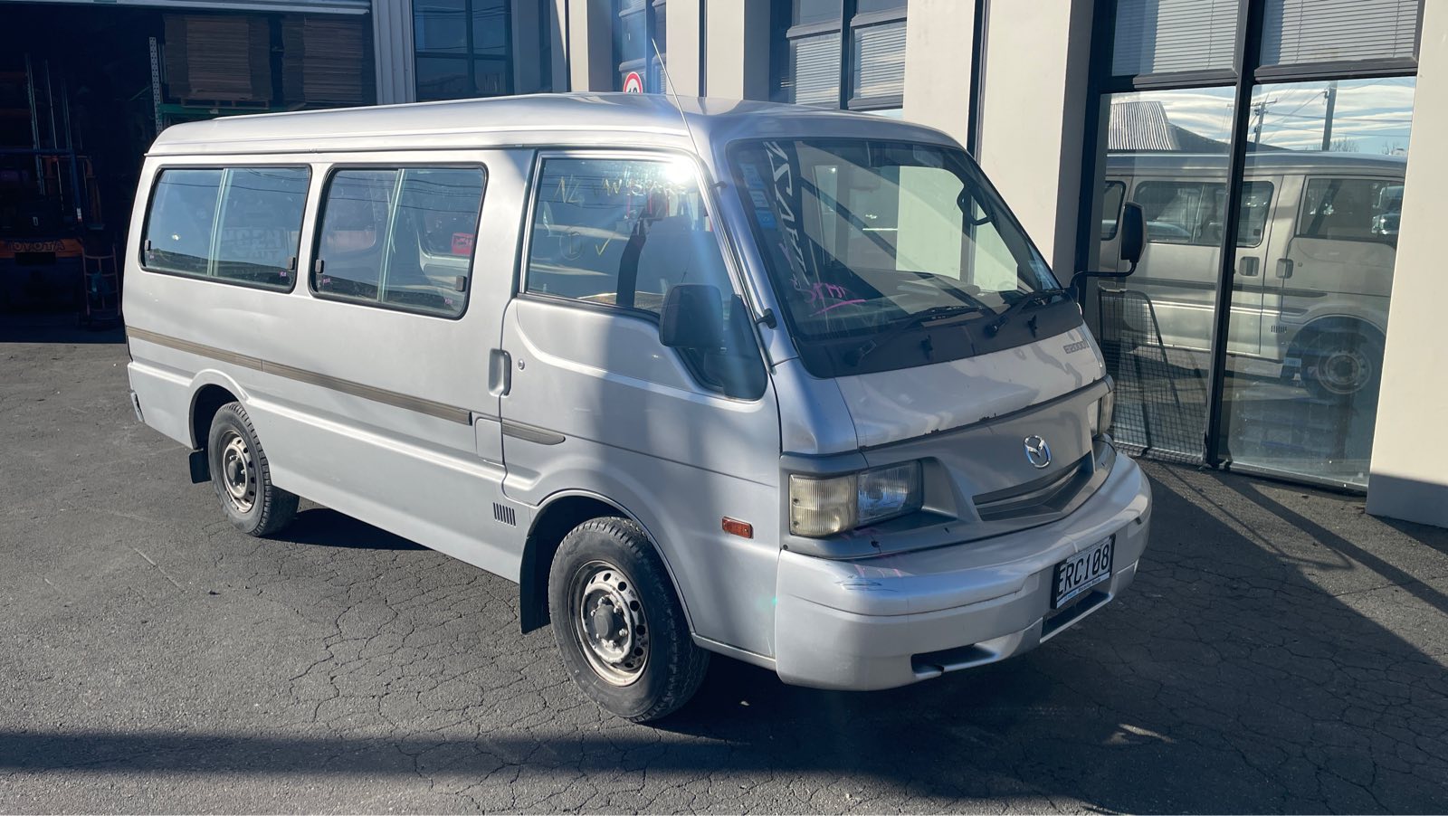 MAZDA E2000 (LWB) 2008 – NZ Van Spares Ltd