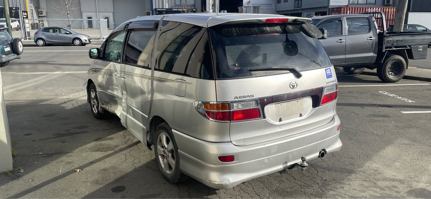 TOYOTA ESTIMA (ACR30) 2000