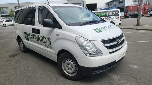 HYUNDAI H1 2011