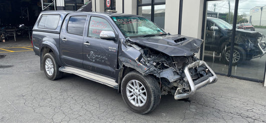TOYOTA HILUX (KUN26) 2012