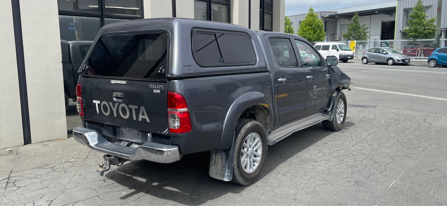 TOYOTA HILUX (KUN26) 2012