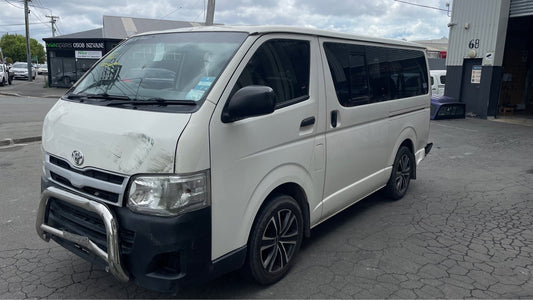 TOYOTA HIACE (TRH201) 2012