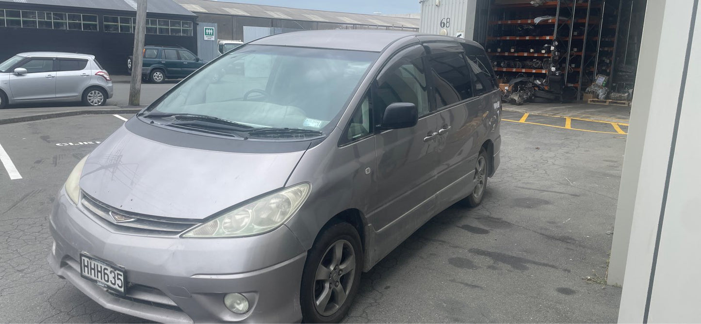 TOYOTA ESTIMA (ACR30) 2004